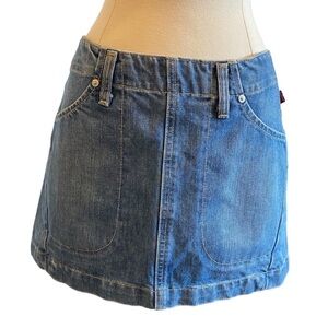 Levi’s Denim Mini Skirt Blue Wash Size Small